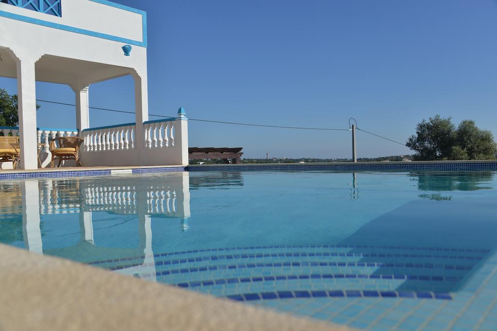 Отель Quinta Da Fonte Em Монкарапашу Экстерьер фото